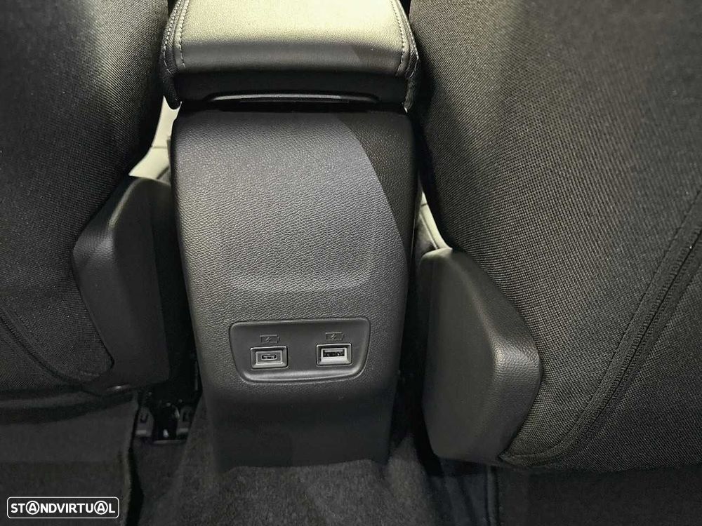 Peugeot 2008 1.2 PureTech Allure - 11