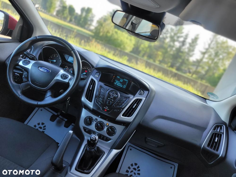 Ford Focus - 23