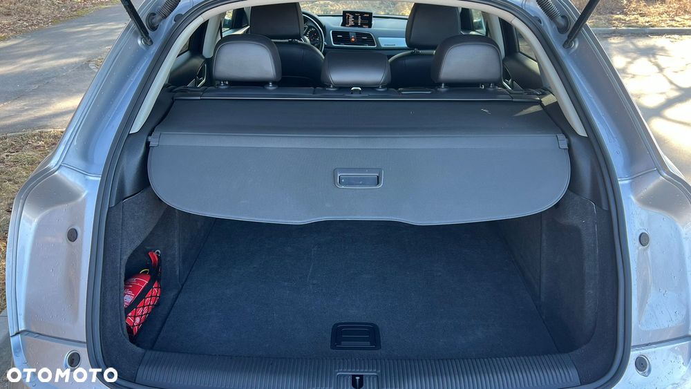 Audi Q3 2.0 TFSI Quattro S tronic design - 11