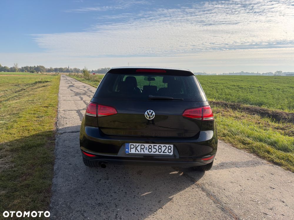 Volkswagen Golf - 5