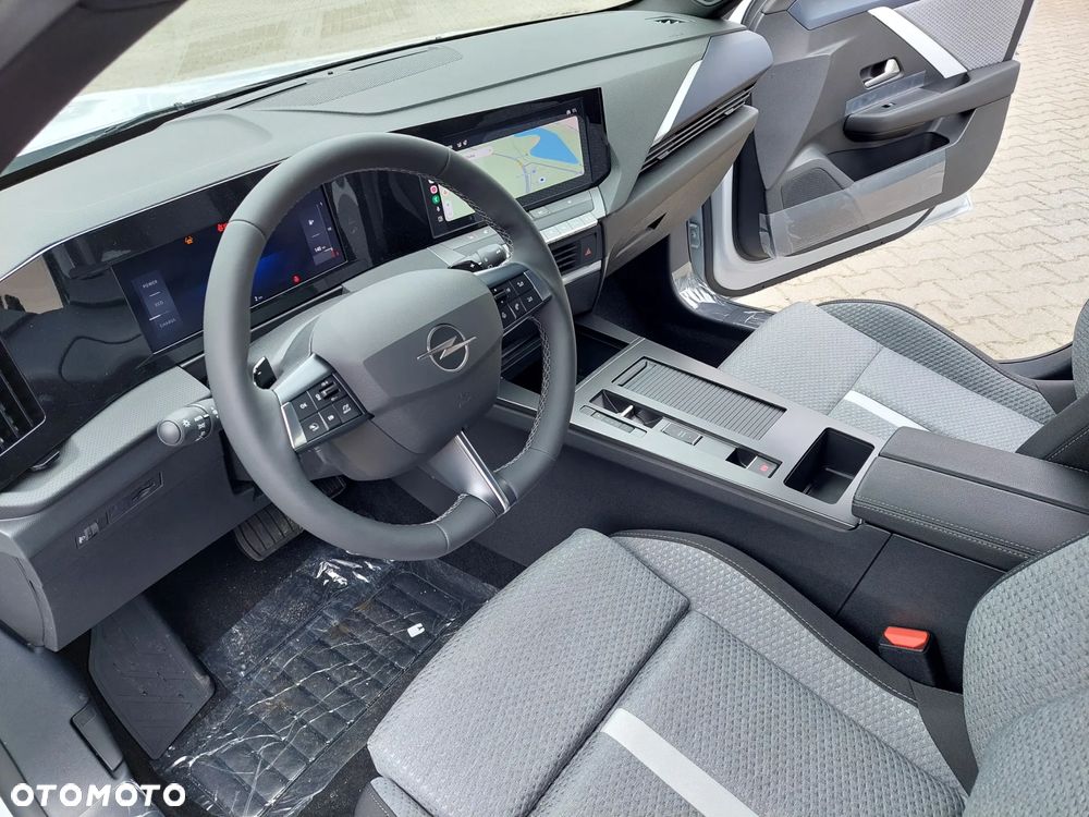 Opel Astra 1.2 T mHEV Business Edition S&S eDTC - 28