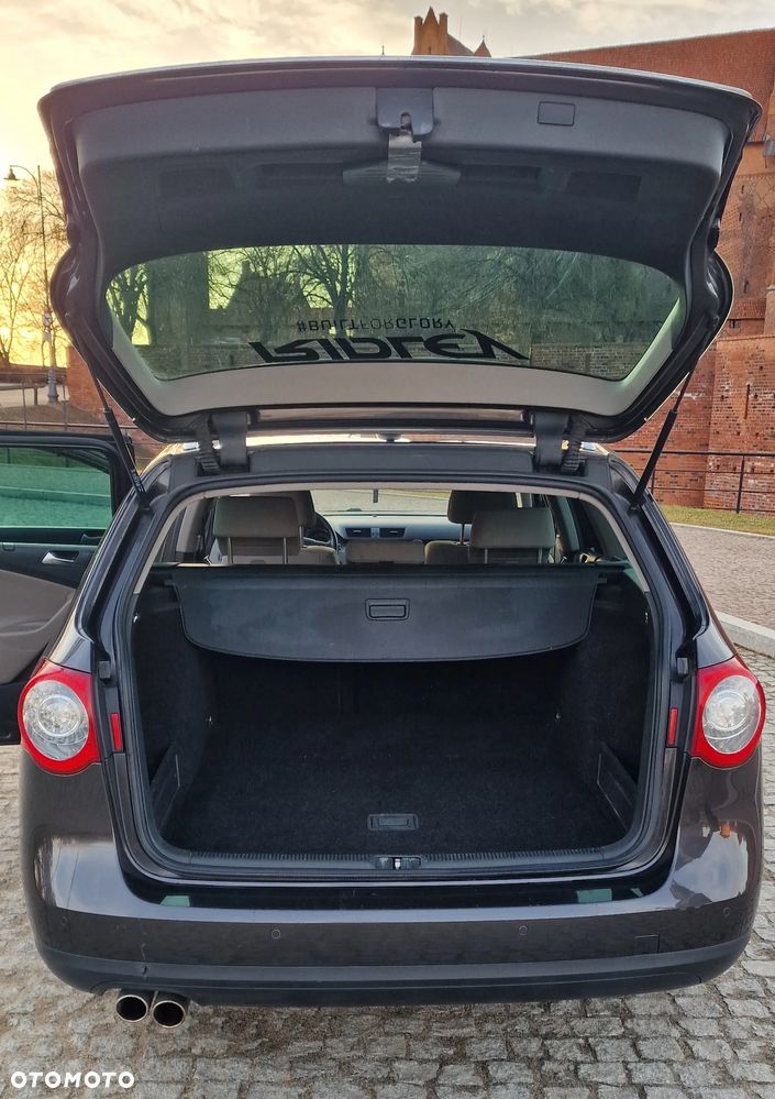 Volkswagen Passat 2.0 TDI DPF Comfortline - 16