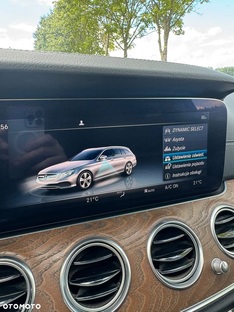 Mercedes-Benz Klasa E 220 d 9G-TRONIC Exclusive - 18