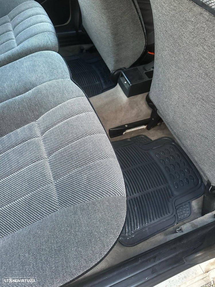 VW Passat 1.6 GL TD - 4