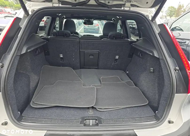 Volvo XC 40 - 11