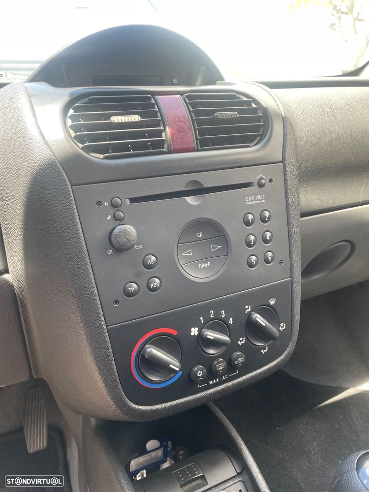 Opel Corsa 1.7 DTi 16V Elegance - 8