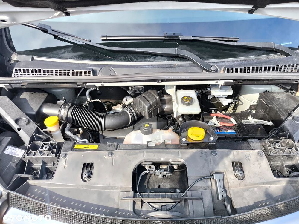 Opel Vivaro - 20