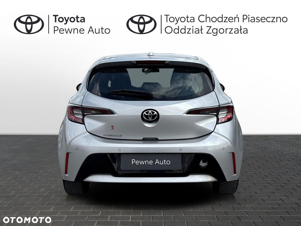 Toyota Corolla - 4