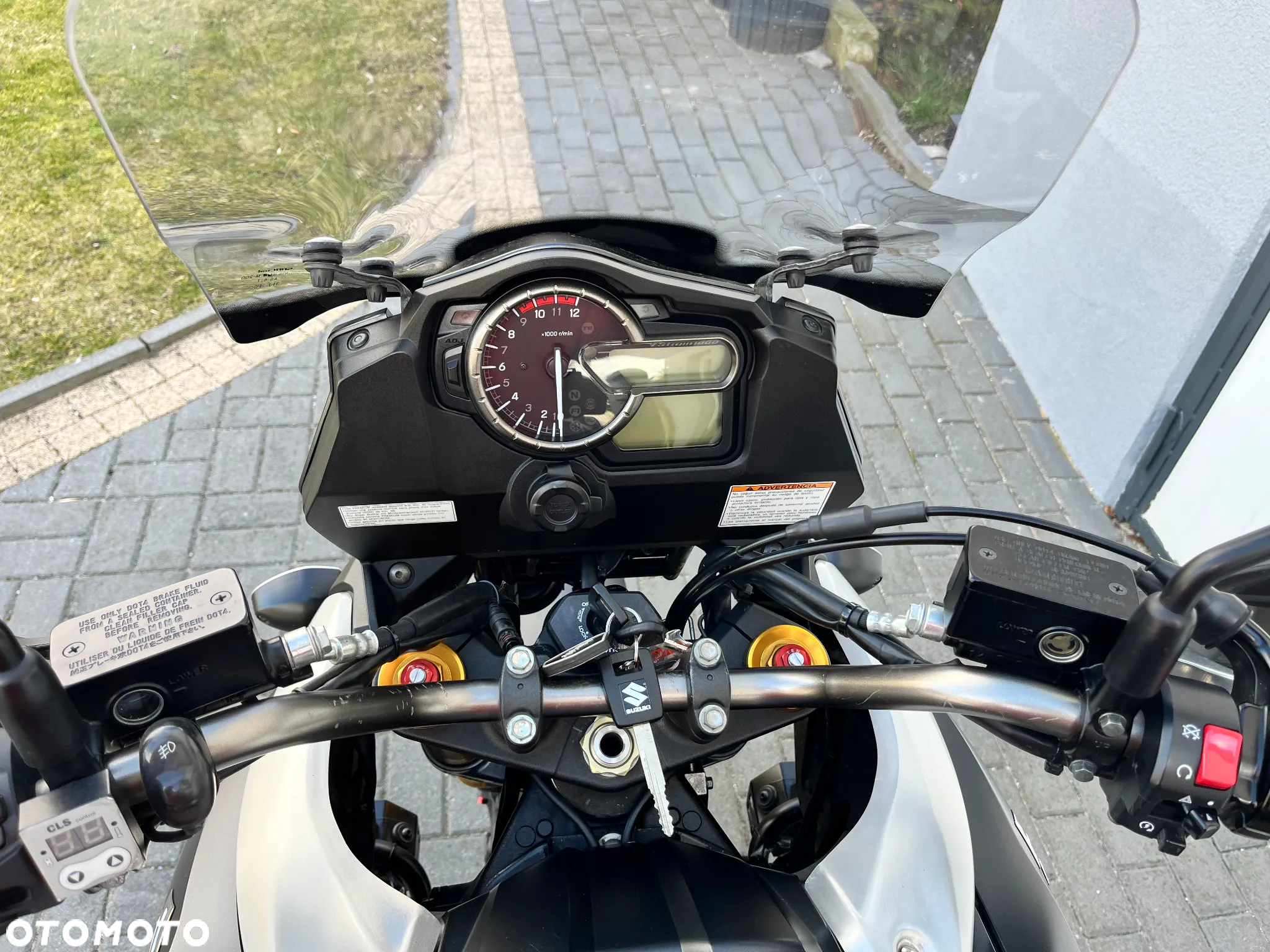 Suzuki V-STROM - 20