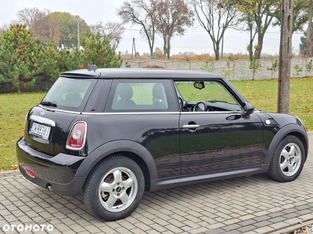 MINI ONE - 8