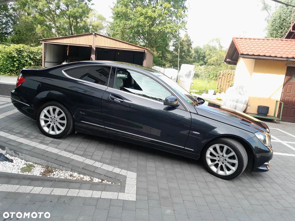Mercedes-Benz Klasa C 180 Coupe BlueEFFICIENCY - 4