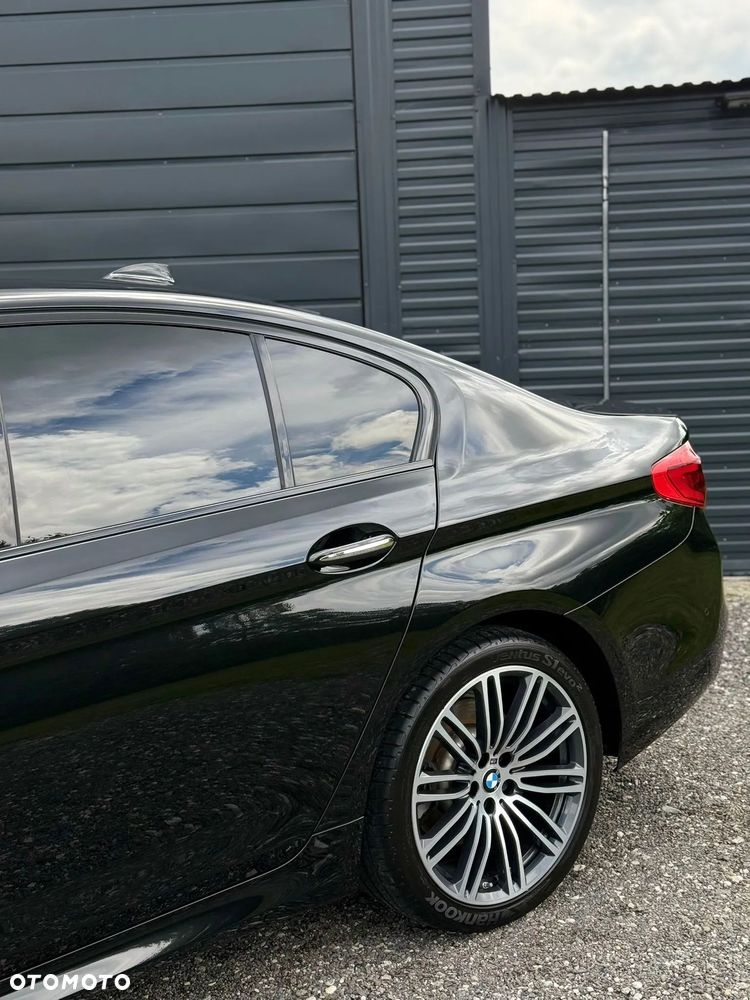 BMW Seria 5 520d Efficient Dynamics M Sport sport - 9
