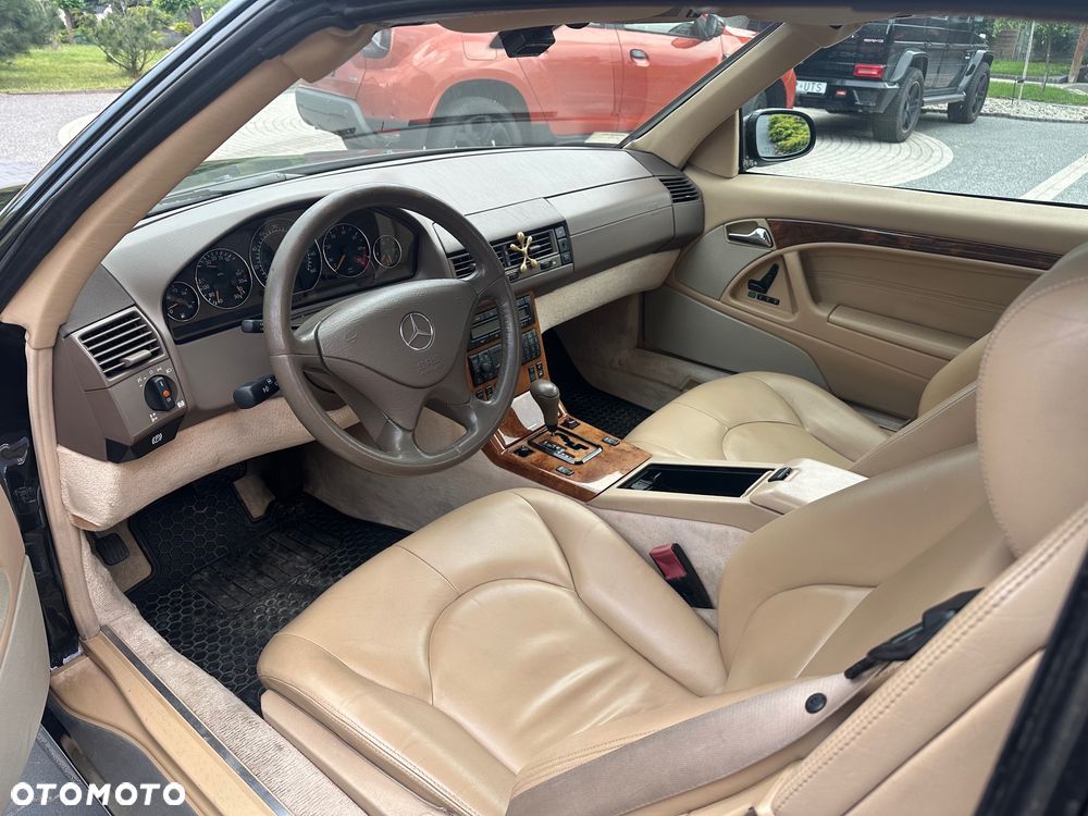 Mercedes-Benz SL - 11