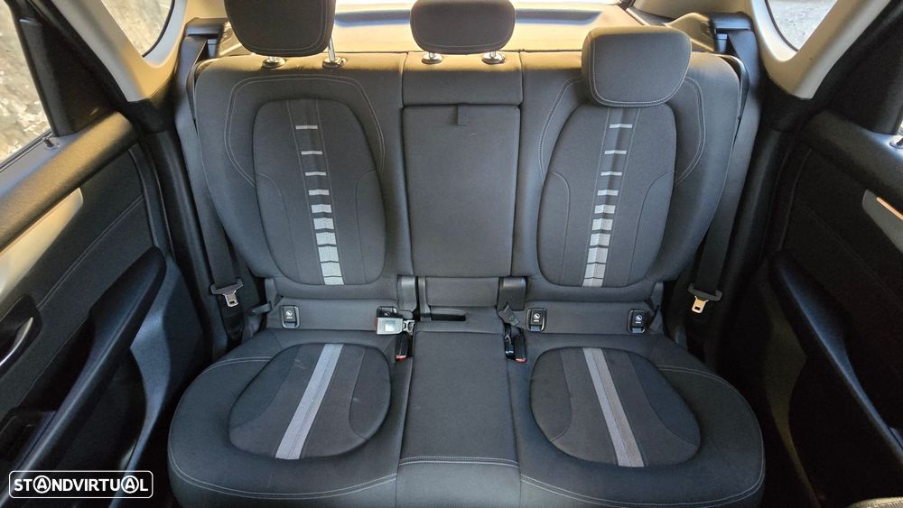 BMW 216 Active Tourer d Advantage - 44