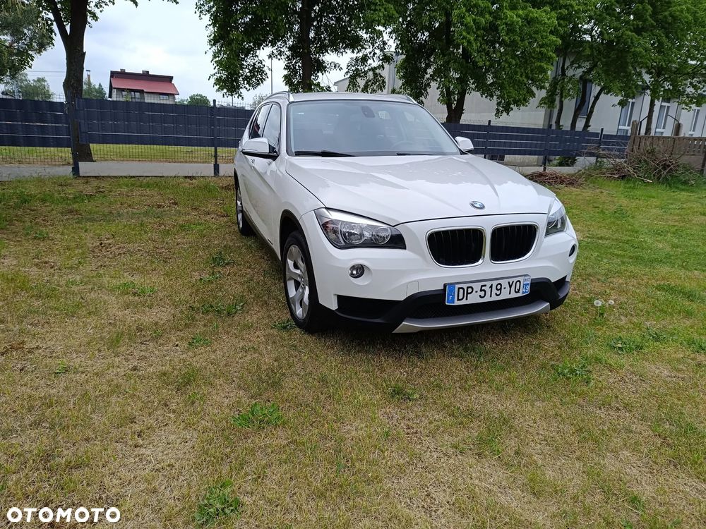 BMW X1 sDrive18d xLine - 32