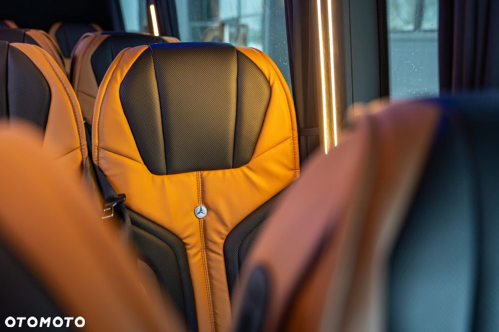 Mercedes-Benz Sprinter 519 - 21