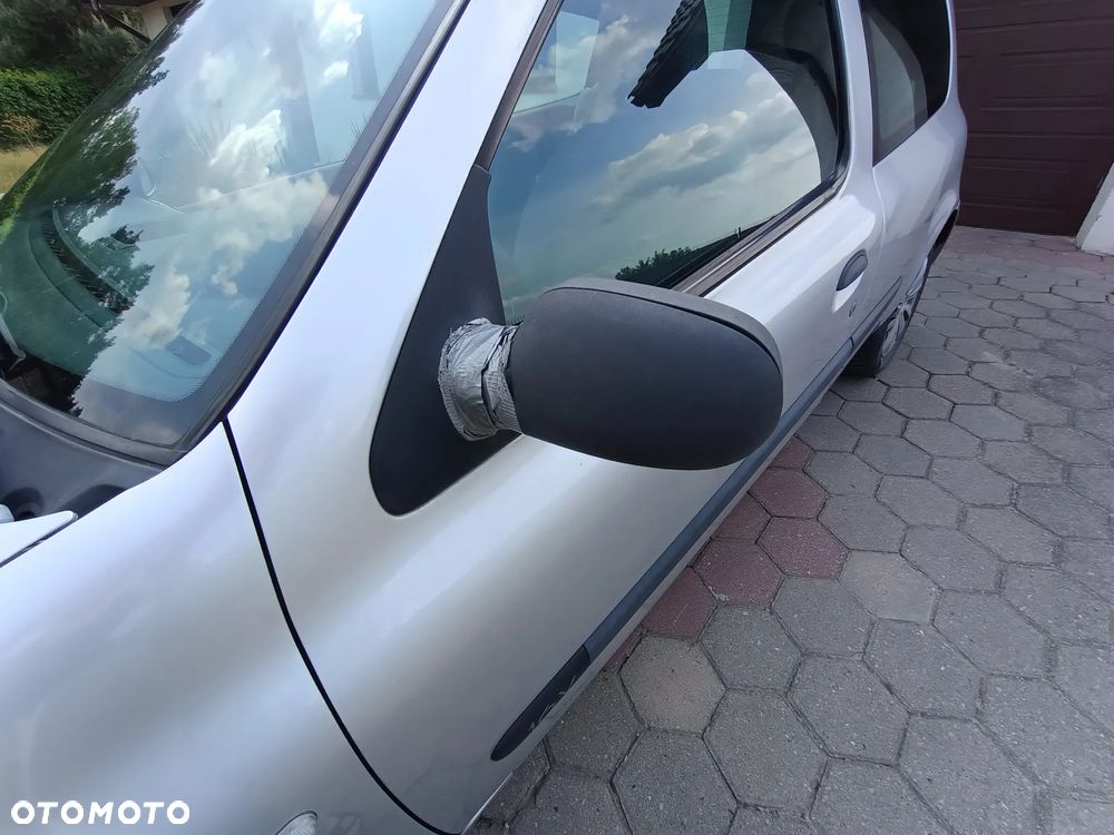 Renault Clio 1.2 16V Arctica - 6