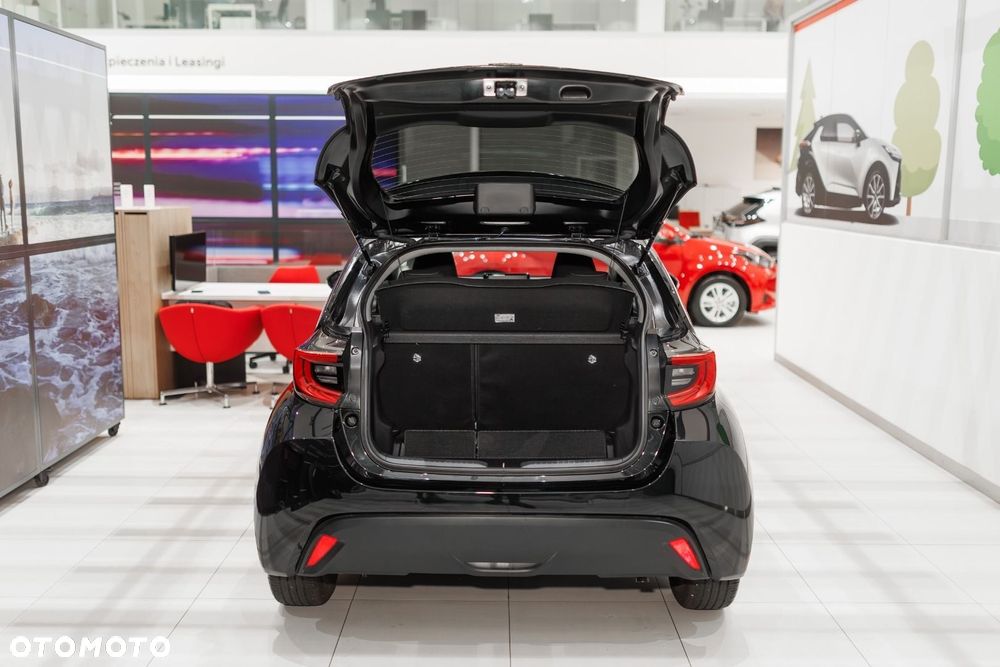 Toyota Yaris - 11
