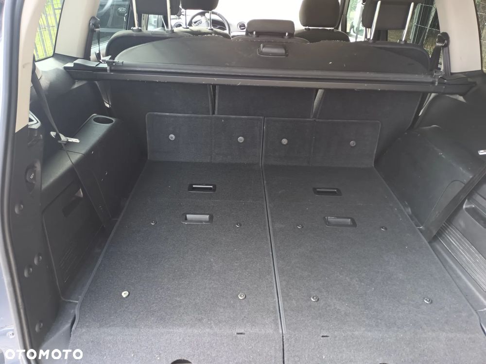 Ford S-Max - 22