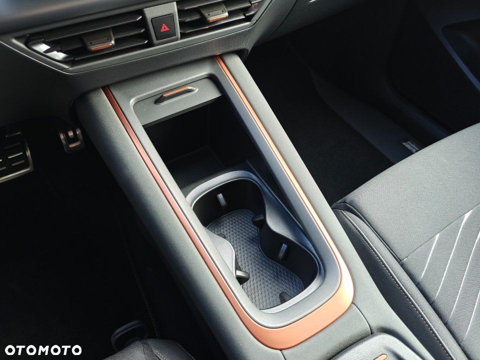 Cupra Born - 23