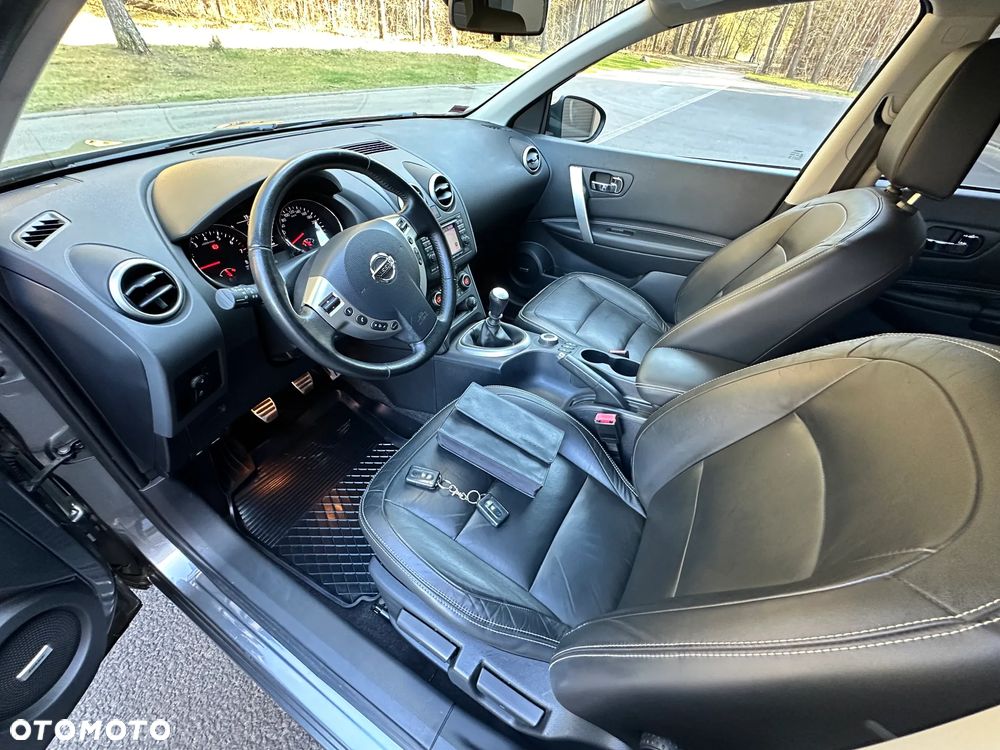 Nissan Qashqai 2.0 4x4 Tekna Premium - 17