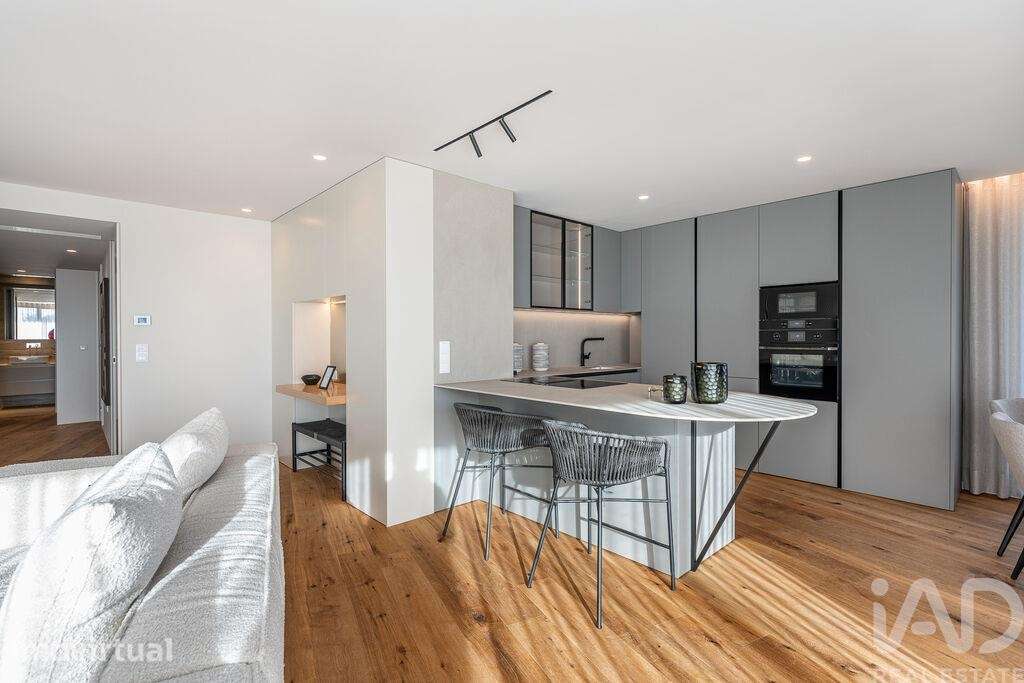 Apartamento T1 em São Félix da Marinha de 86,00 m2 - Grande imagem: 4/28