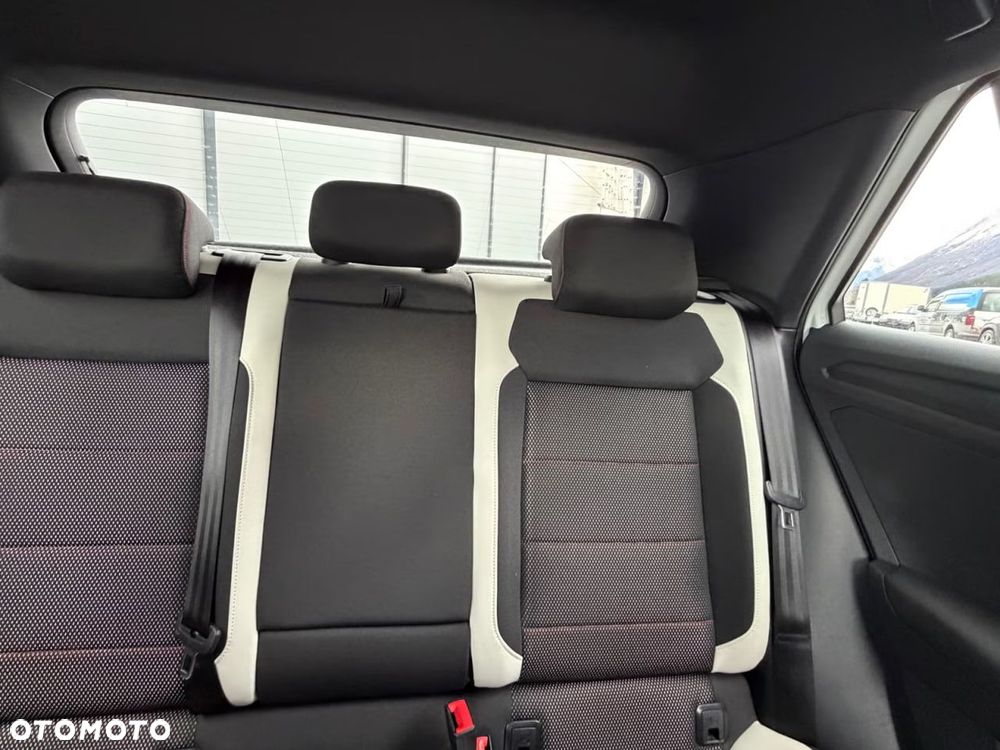 Volkswagen T-Roc 2.0 TDI SCR 4MOTION DSG Sport - 27