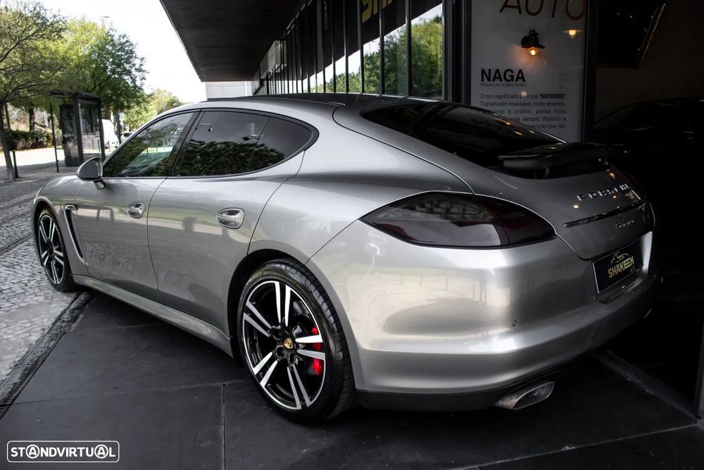 Porsche Panamera Platinum Edition - 8