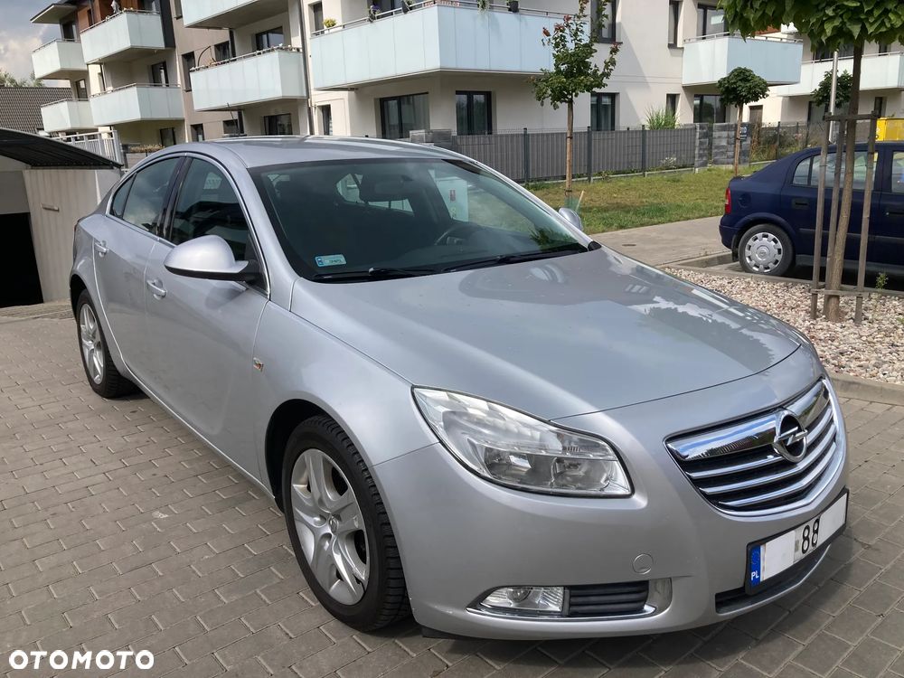 Opel Insignia - 1