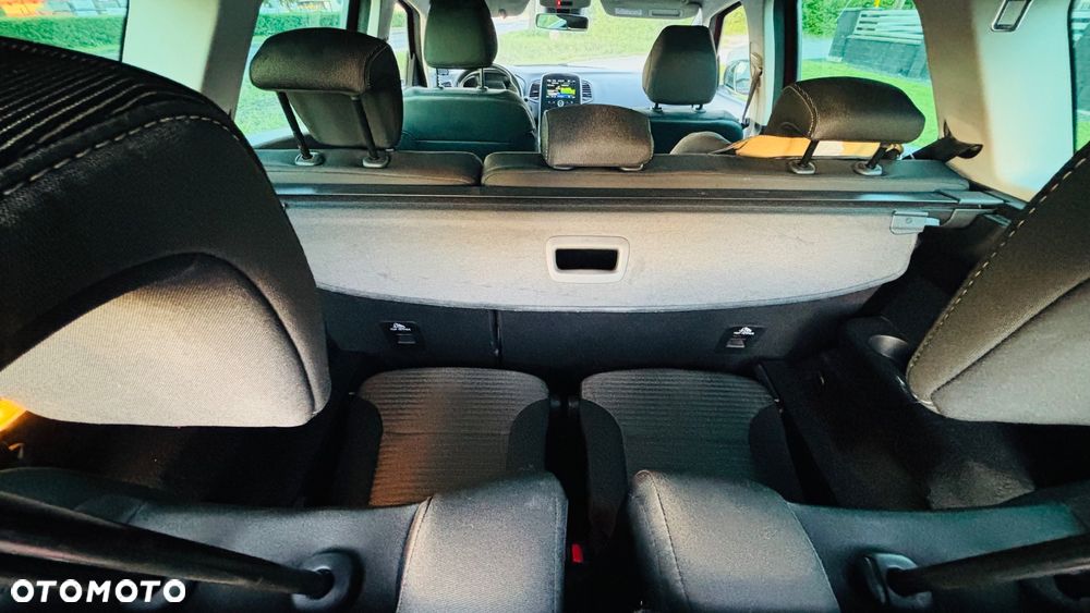 Renault Grand Scenic - 20