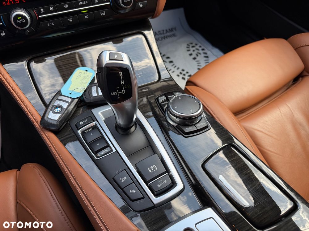 BMW Seria 5 520d xDrive M Sport Edition - 35