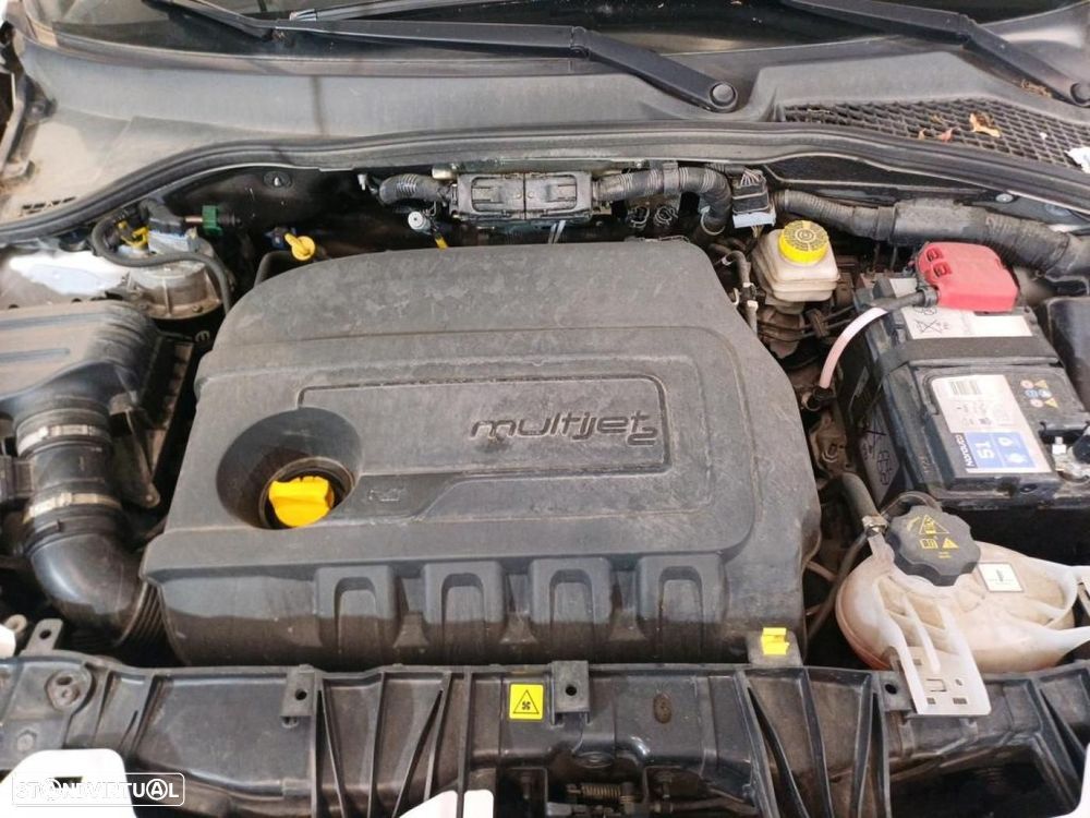 Fiat Tipo Station Wagon 1.3 M-Jet Lounge - 19