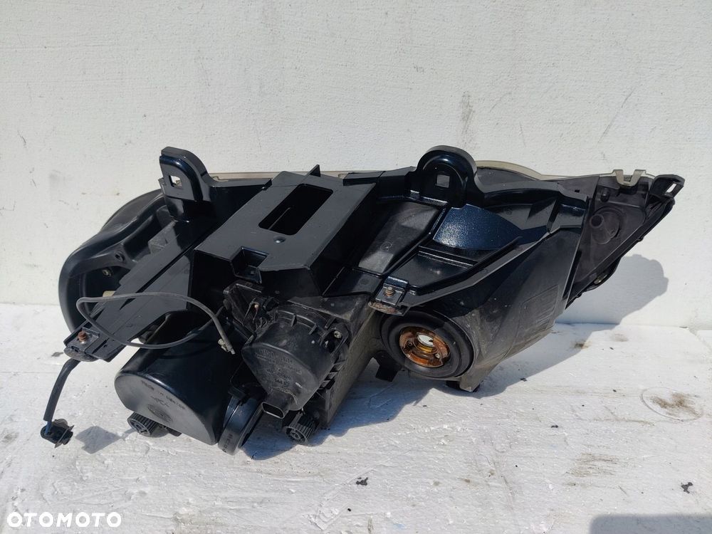 Lampa prawa BMW X5 E53 xenon - 4