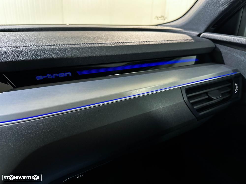 Audi e-tron 50 quattro S line - 32