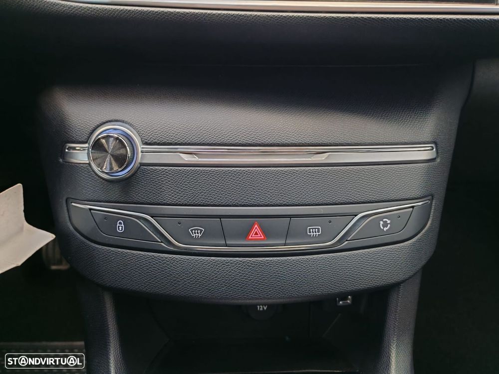 Peugeot 308 SW 1.5 BlueHDi Active - 21