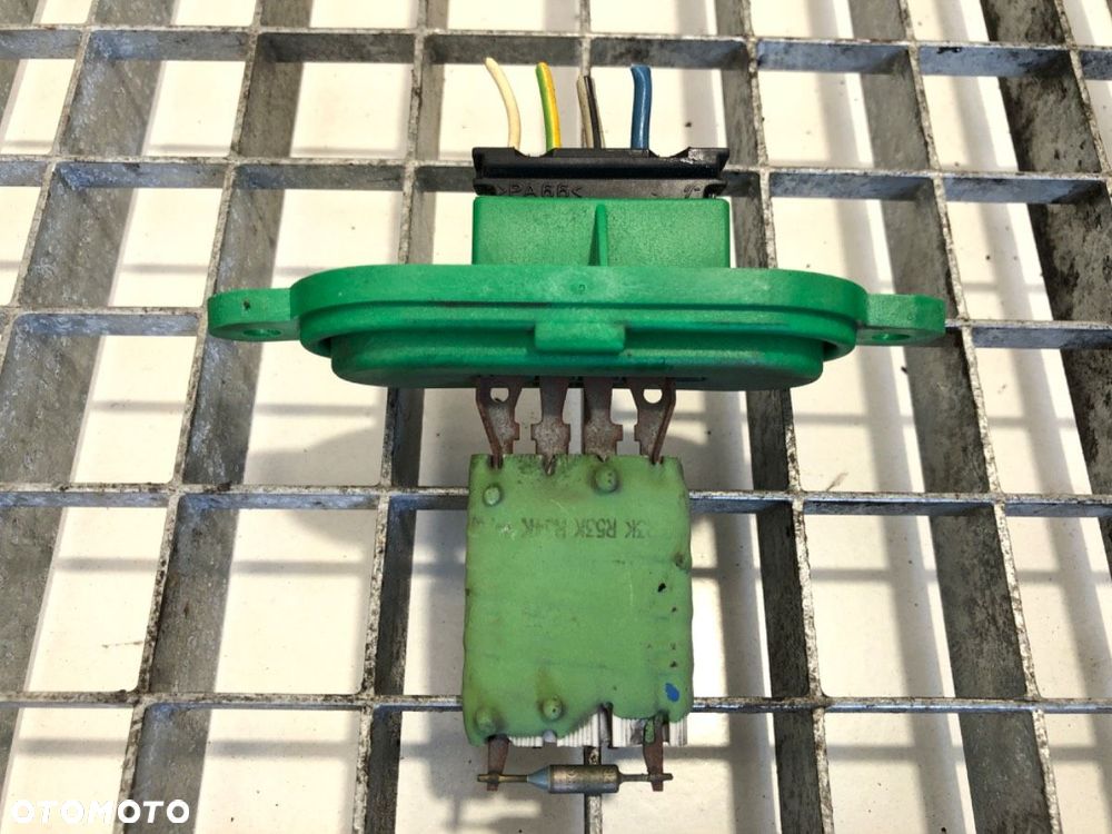 OPORNIK DMUCHAWY POWIETRZA - 60.00 PLN - IVECO DAILY III Autobus 1999 - 2006 35 S 12, 35 C 12, 40 C - 1