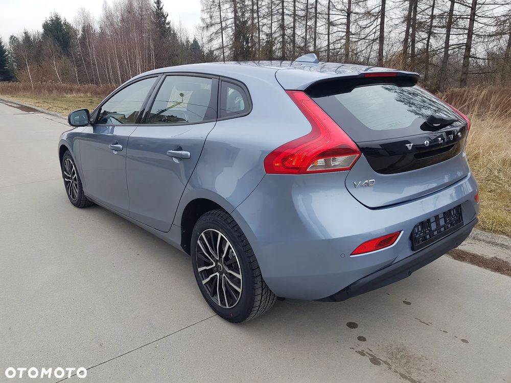 Volvo V40 D2 Geartronic Momentum - 6