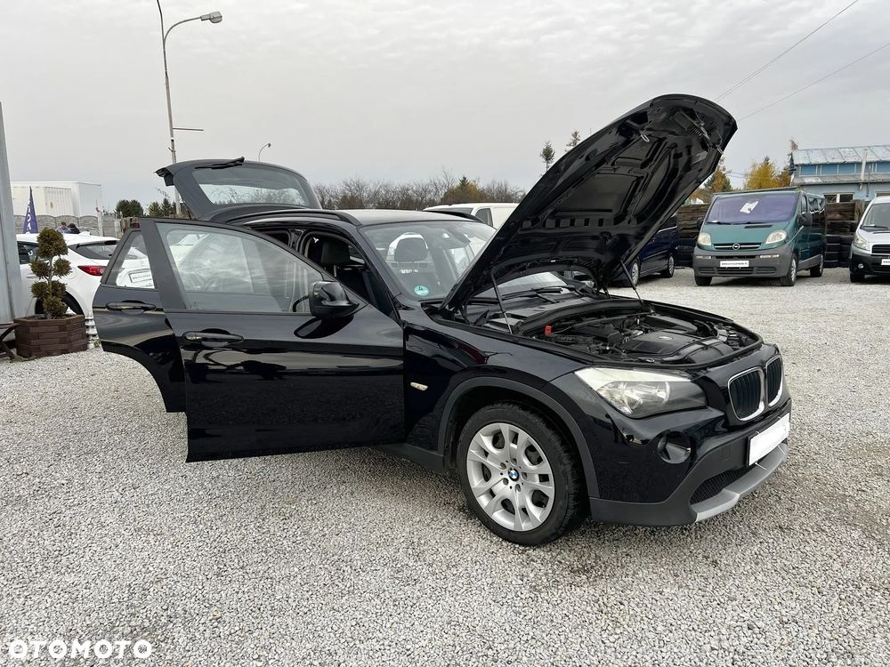 BMW X1 sDrive18i - 18