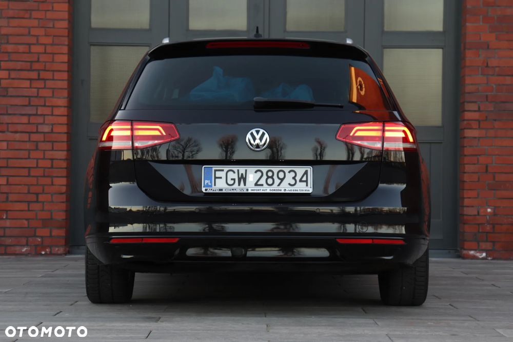 Volkswagen Passat 2.0 TDI (BlueMotion Technology) DSG Comfortline - 13