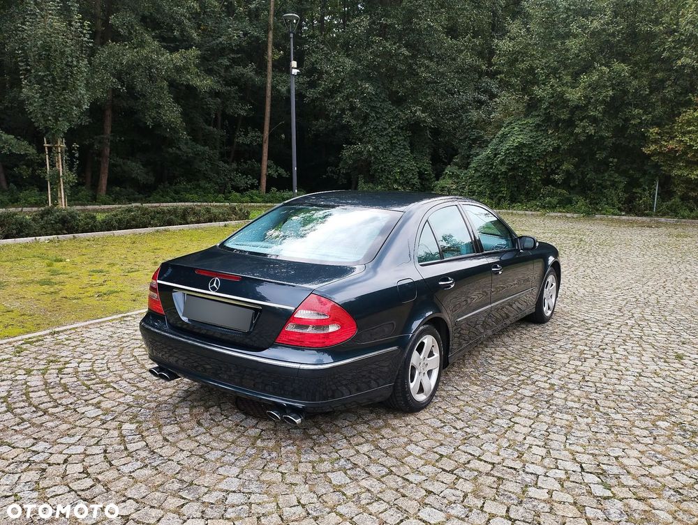 Mercedes-Benz Klasa E 200 Kompressor Avantgarde Sport Edition - 16