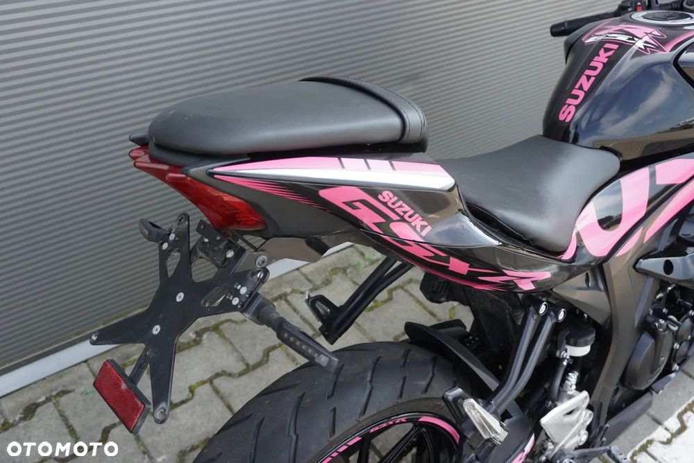 Suzuki GSX - 4