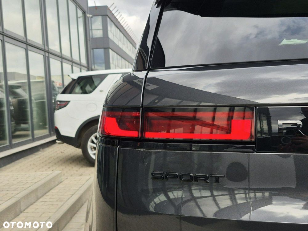 Land Rover Range Rover Sport - 16