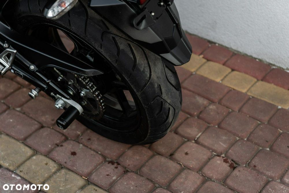 Kawasaki ER - 9