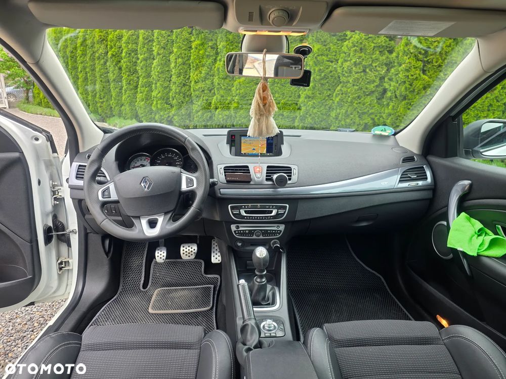 Renault Megane TCe 180 GT - 13