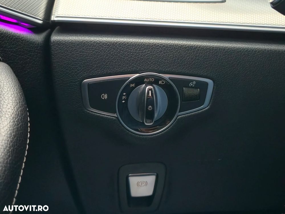 Mercedes-Benz E 220 d 4Matic 9G-TRONIC AMG Line - 23