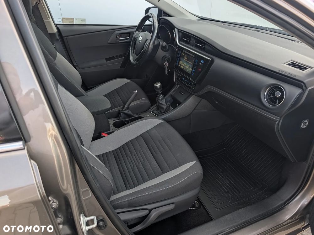 Toyota Auris 1.6 Comfort - 14