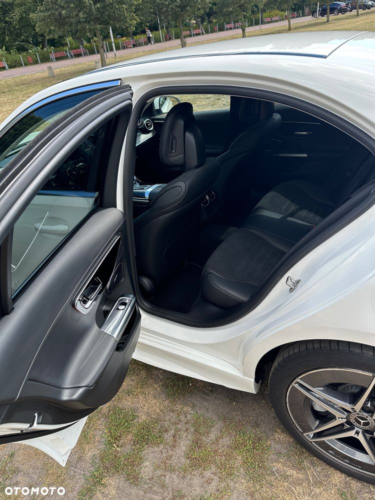 Mercedes-Benz Klasa C 220 d mHEV AMG - 11