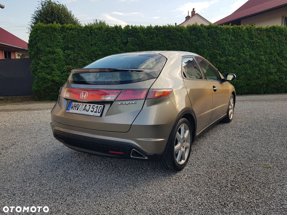 Honda Civic - 10