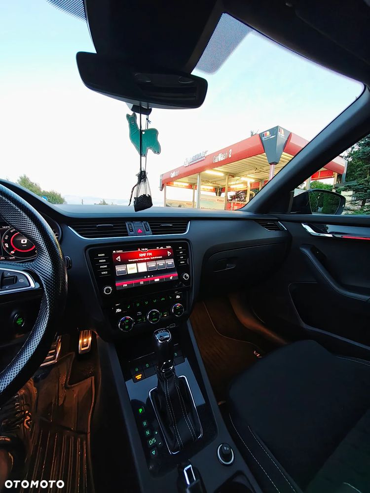 Skoda Octavia 2.0 TSI RS 245 DSG - 17