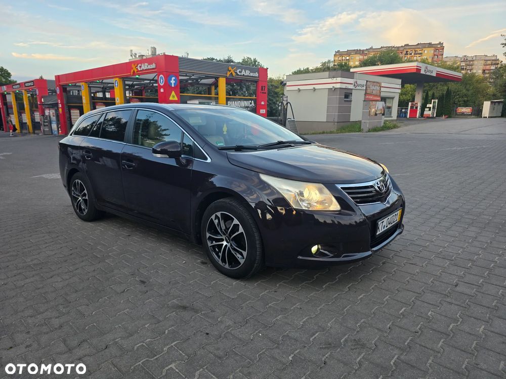 Toyota Avensis 1.8 Executive - 1